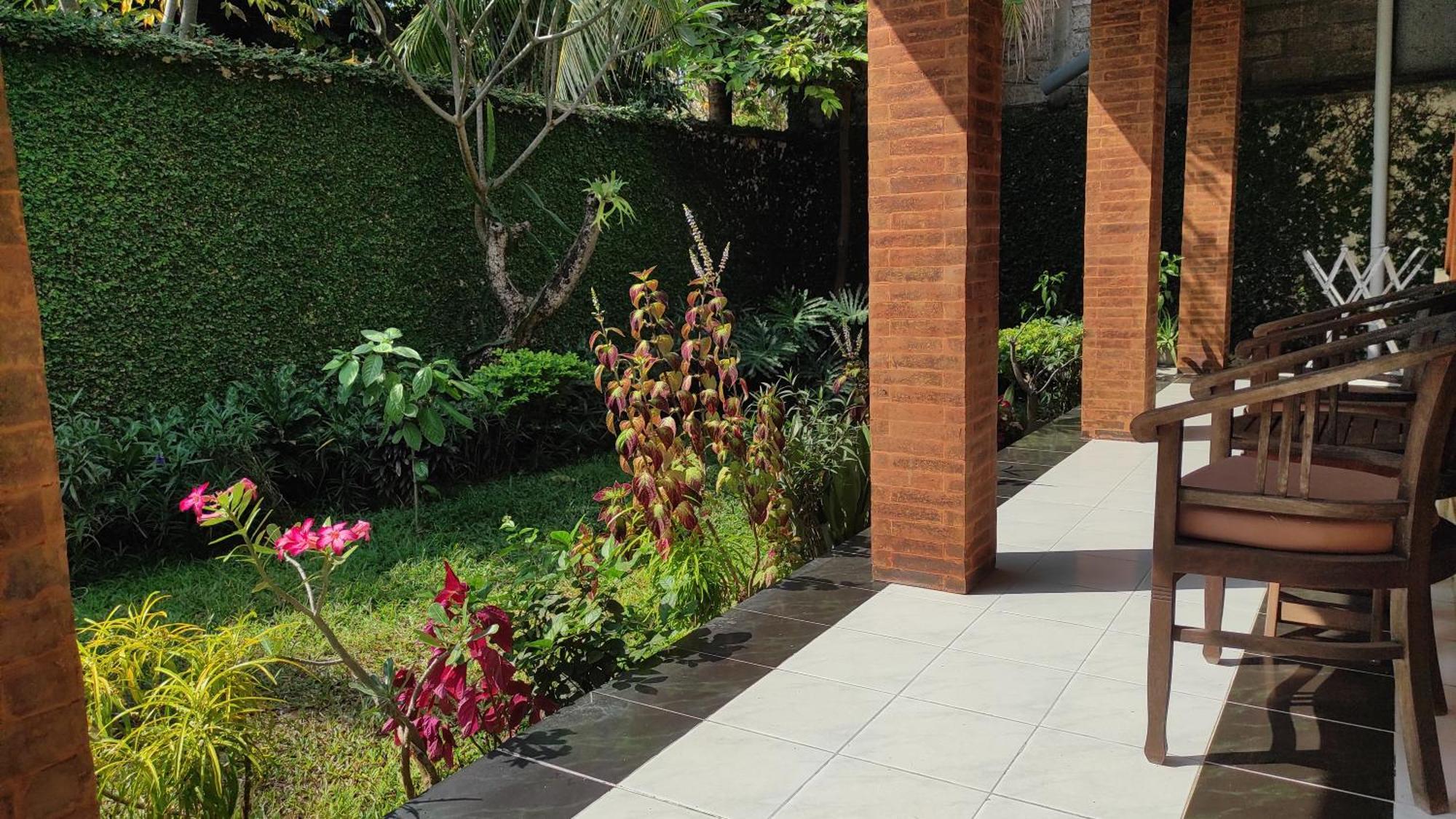 Keyani Bungalows Lovina Ngoại thất bức ảnh
