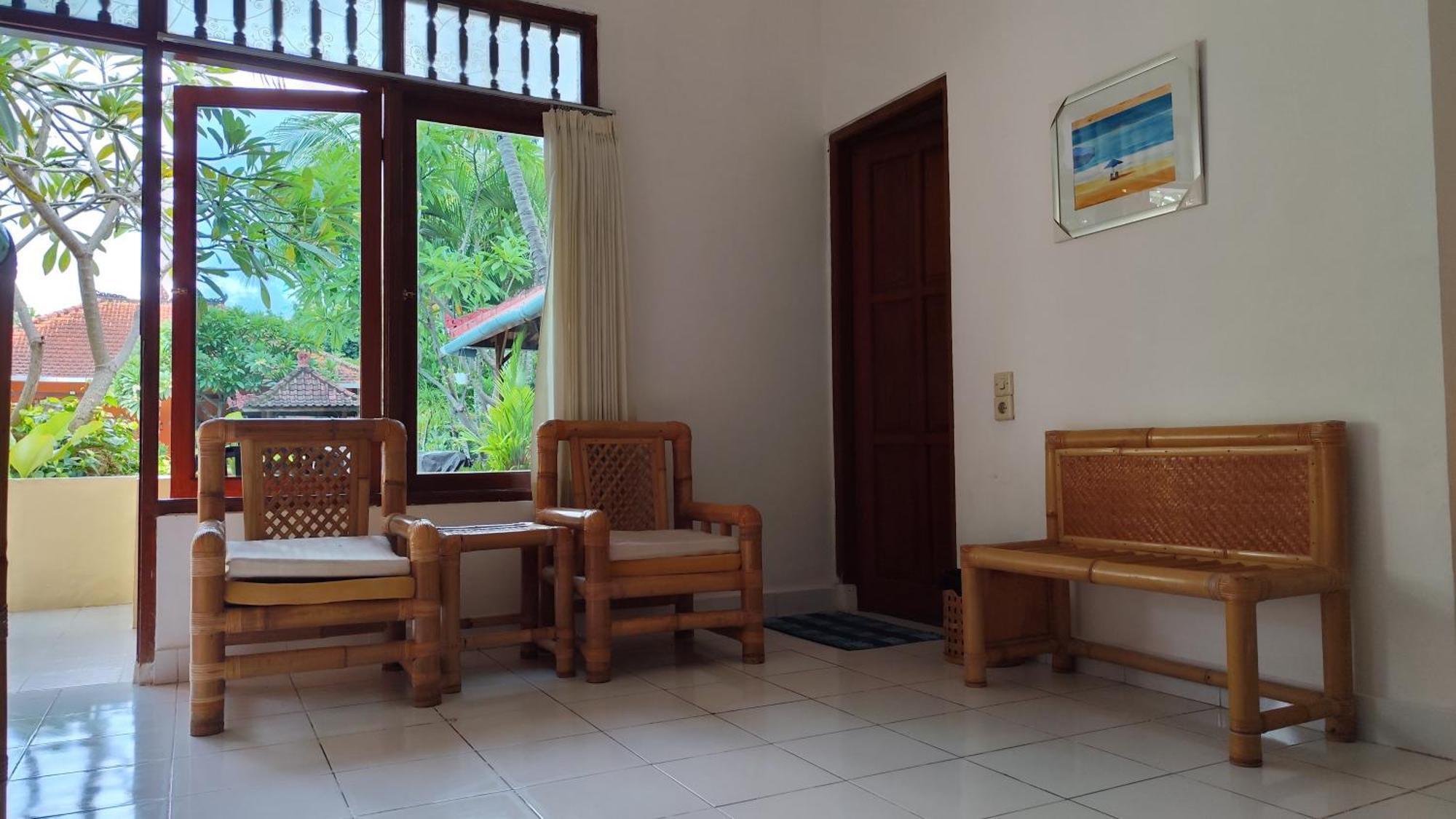 Keyani Bungalows Lovina Phòng bức ảnh
